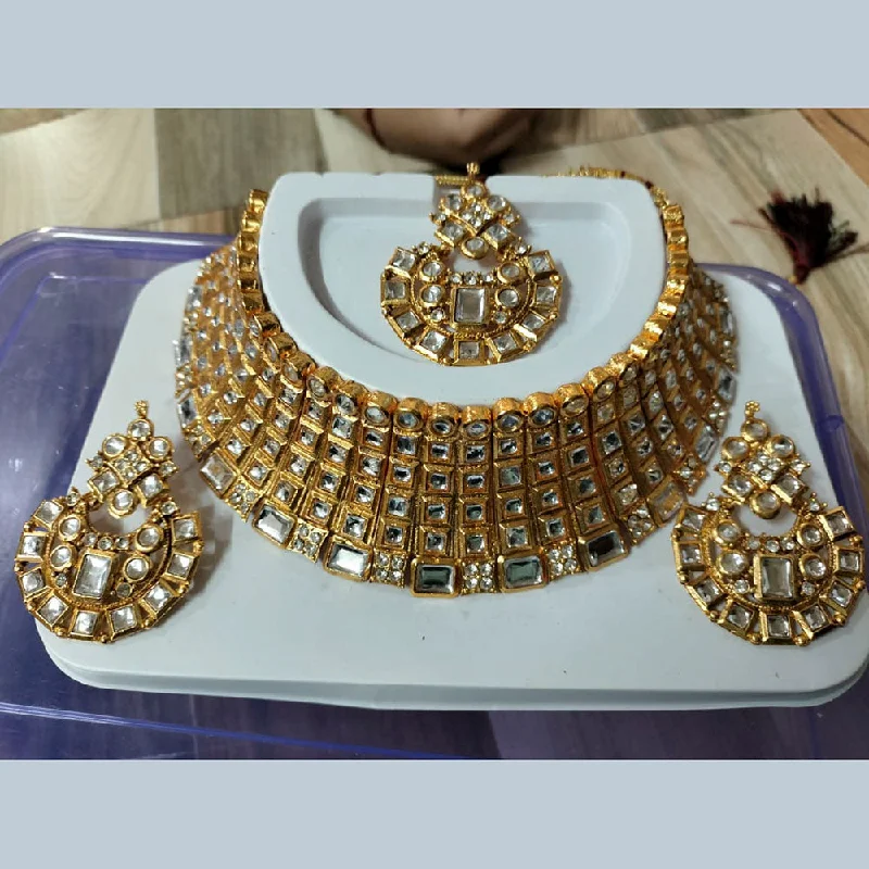 Elegant Gold Necklaces-Neetu Art Gold Plated Kundan Stone Choker Necklace Set With Maangtikka