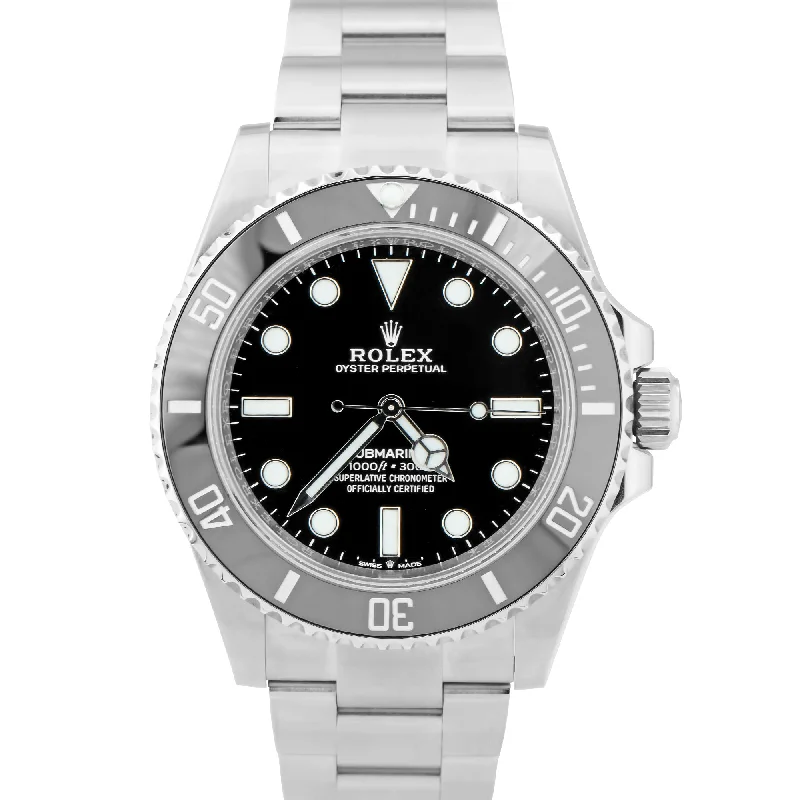 Classic Silver Watches with Leather Strap-MINT Rolex Submariner 41mm No-Date Black Ceramic Stainless Dive Watch 124060 LN