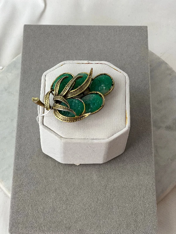 Fashionable Brooch with Vintage Appeal-Fashionable Brooch with Vintage Appeal-Estate Collection - Vintage Peking Glass Brooch