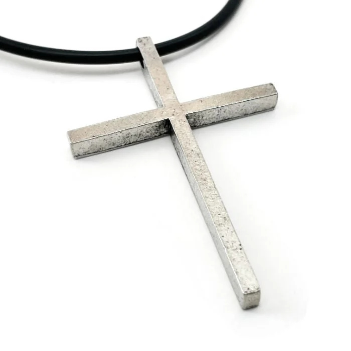 Handmade Necklaces Online-Cross Large Antique Silver Finish Pendant Black Cord Necklace