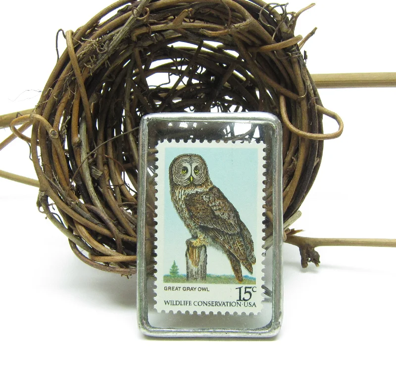 Simple Heart-Shaped Brooch-Simple Heart-Shaped Brooch-Owl Brooch Soldered Glass Postage Stamp Pin Great Gray Owl